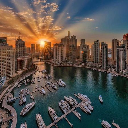 Private Gorgeous Room With Marina View With Shared Kitchen In Shared Apartment Dubai Buitenkant foto