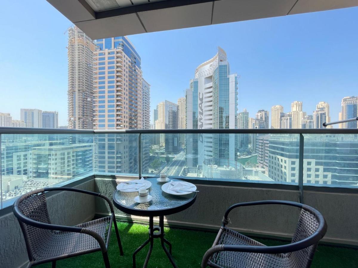 Private Gorgeous Room With Marina View With Shared Kitchen In Shared Apartment Dubai Buitenkant foto