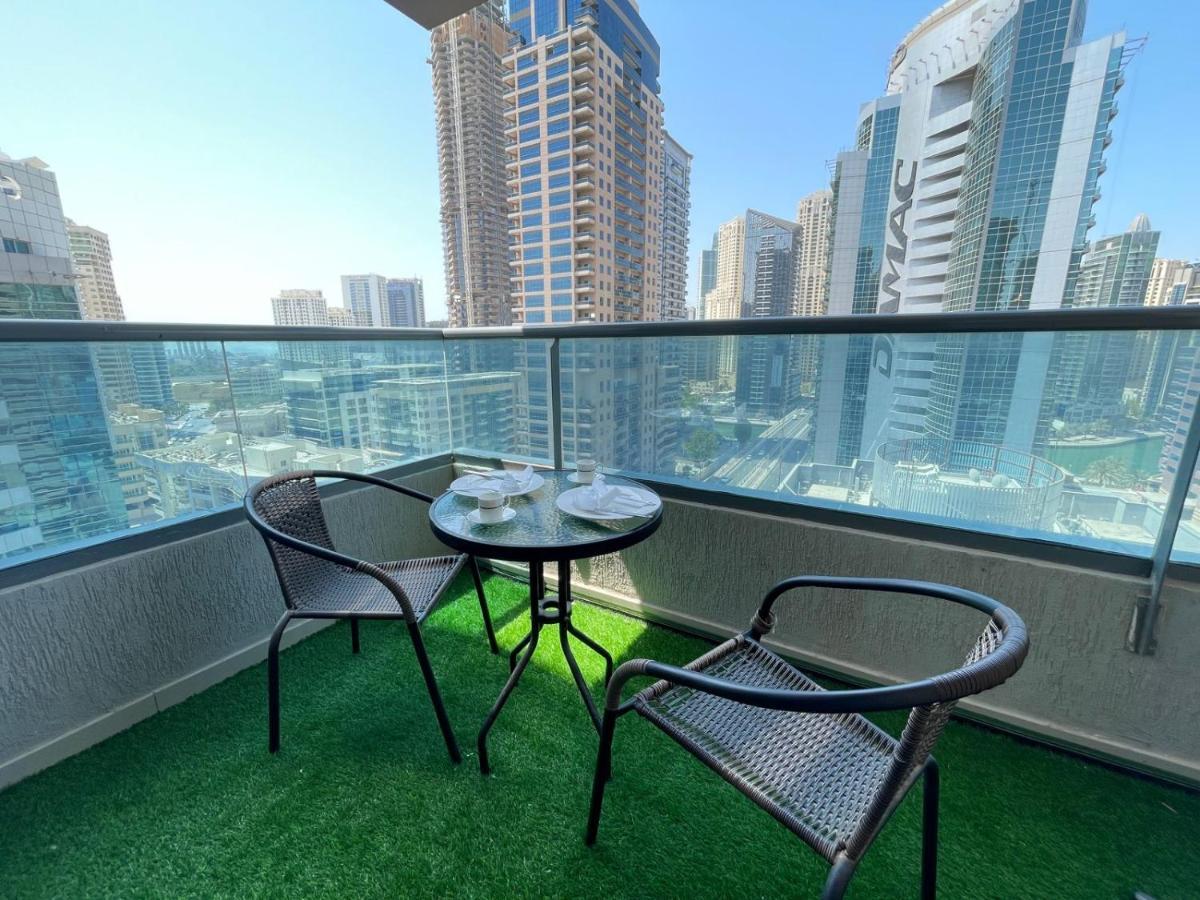 Private Gorgeous Room With Marina View With Shared Kitchen In Shared Apartment Dubai Buitenkant foto
