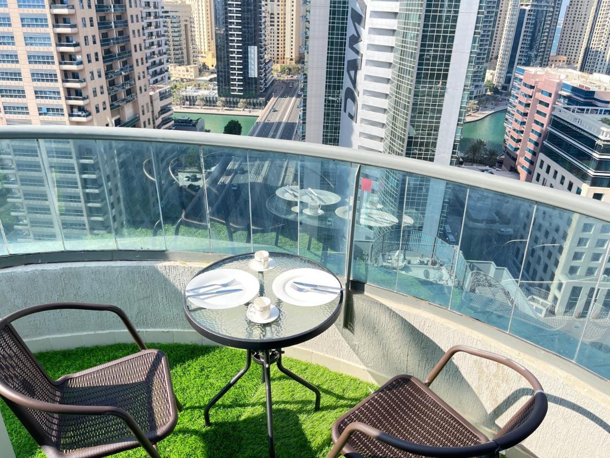 Private Gorgeous Room With Marina View With Shared Kitchen In Shared Apartment Dubai Buitenkant foto