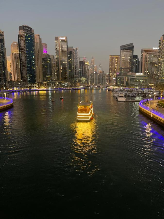 Private Gorgeous Room With Marina View With Shared Kitchen In Shared Apartment Dubai Buitenkant foto